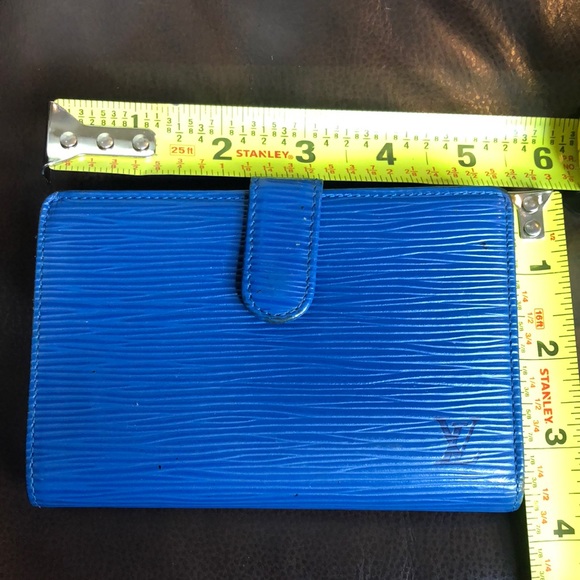 LOUIS VUITTON Toledo Blue Epi Leather Kisslock Porte Monnaie Viennois Wallet - Picture 8 of 15